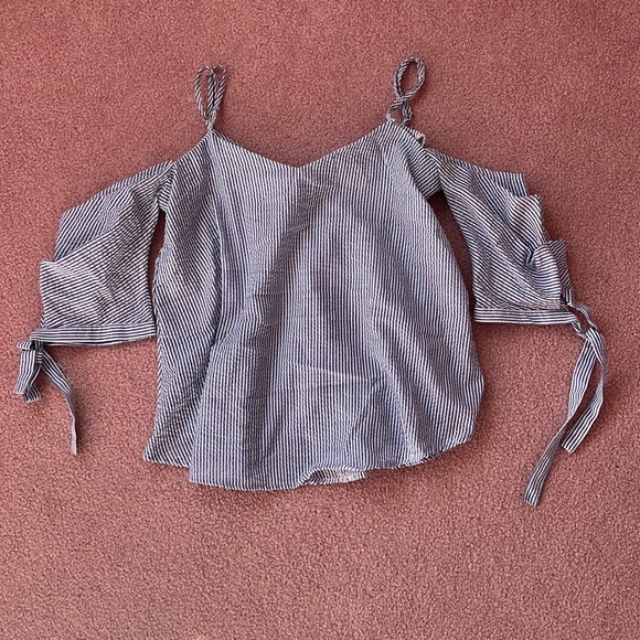 bleuh ciel Tops - Blue and White Striped Off the Shoulder Shirt Size S